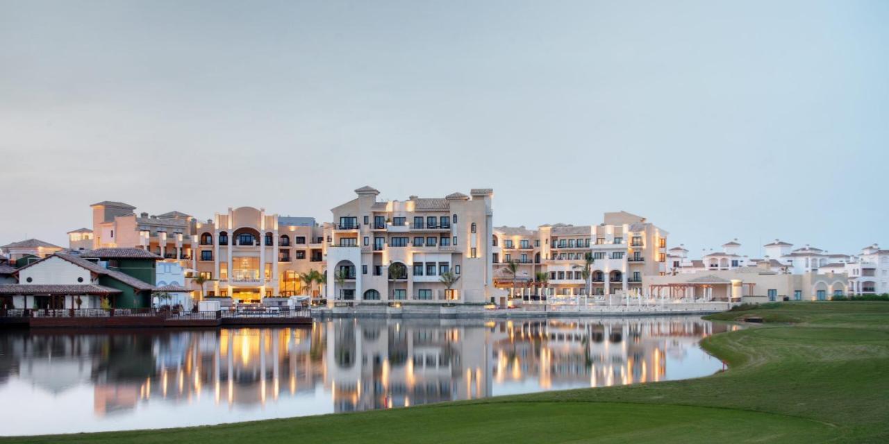 Apartamento De Lujo En Planta Baja Con Piscina En La Torre Golf Resort Roldan Exterior photo